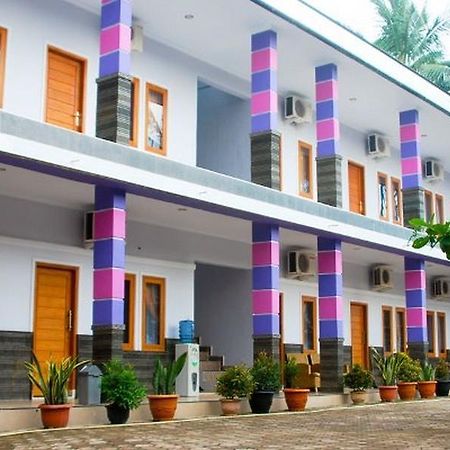 New Pondok Dewi Hotel Пангандаран Екстериор снимка